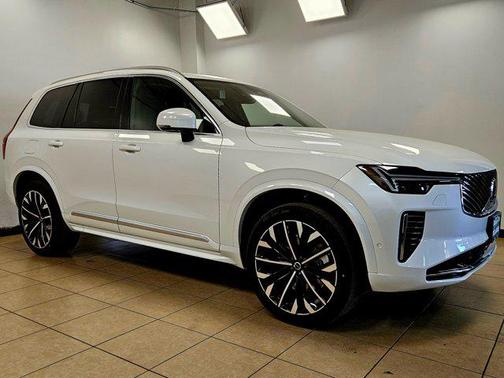 2025 Volvo XC90 Plug-In Hybrid T8 Plus 7-Seater