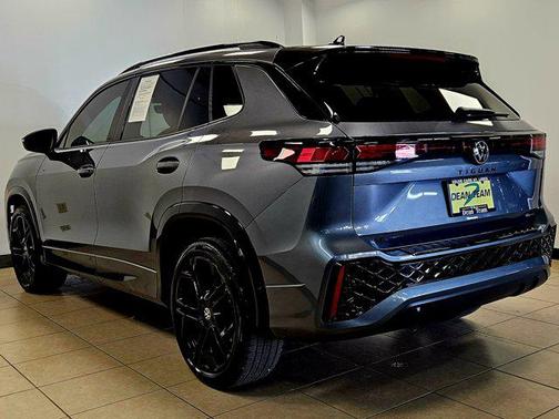 2025 Volkswagen Tiguan 2.0T SE R-Line Black 4MOTION