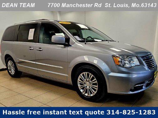 2016 Chrysler Town & Country Touring-L