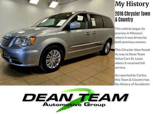 2016 Chrysler Town & Country Touring-L