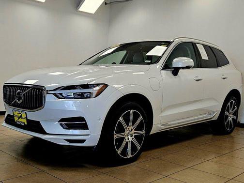 2019 Volvo XC60 Recharge Plug-In Hybrid T8 Inscription