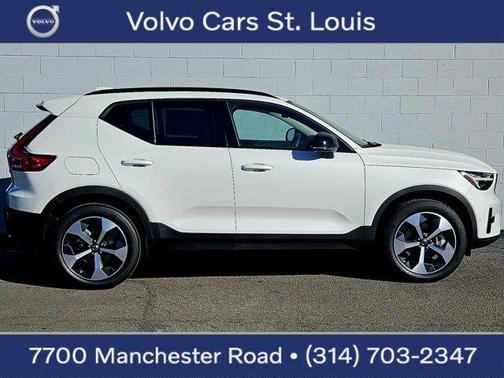 2026 Volvo XC40 B4 Plus
