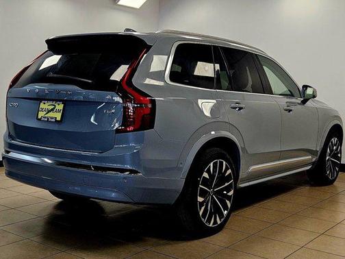Vapour Grey Metallic 2026 Volvo XC90 Plug-In Hybrid Plus, T8 AWD, Electric/Gasoline, Bright, 7 Seats