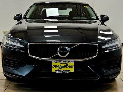 2019 Volvo S60 T6 Momentum