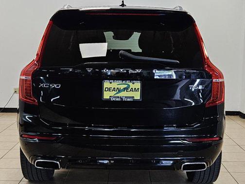 2019 Volvo XC90 T6 R-Design
