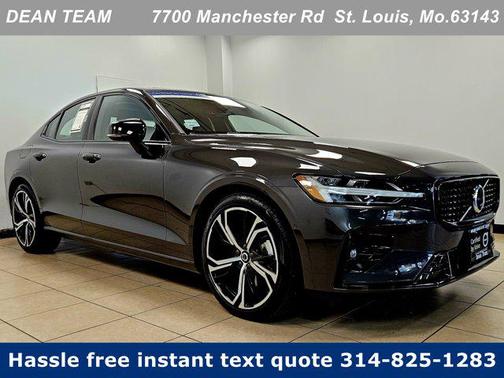 2024 Volvo S60 B5 Plus Dark Theme
