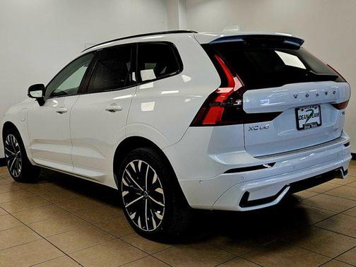 Crystal White Metallic 2026 Volvo XC60 Plug-In Hybrid Ultra, T8 AWD Electric/Gasoline, Dark