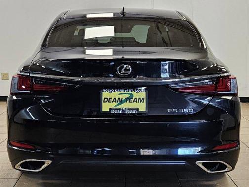 2022 Lexus ES 350 Base