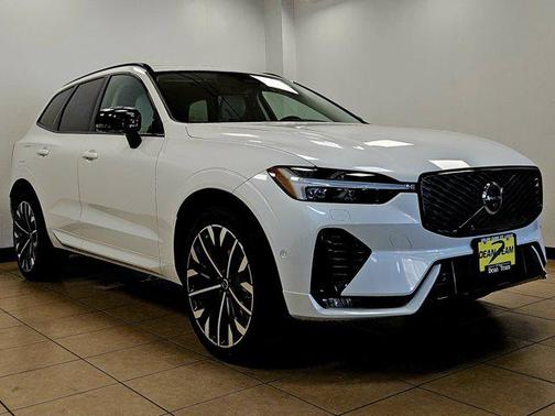 2026 Volvo XC60 B5 Ultra