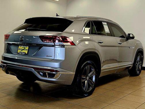 2022 Volkswagen Atlas Cross Sport 3.6L V6 SEL R-Line