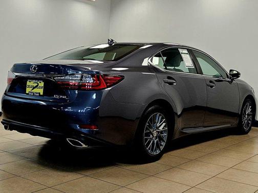 2018 Lexus ES 350 Base