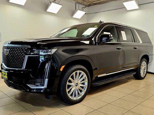 2023 Cadillac Escalade ESV Premium Luxury