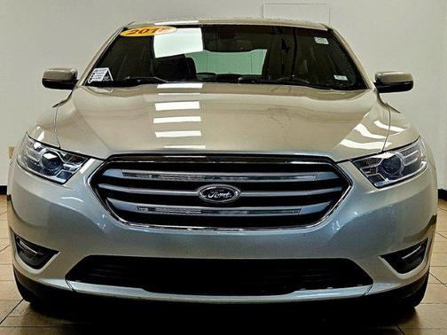 2018 Ford Taurus SEL