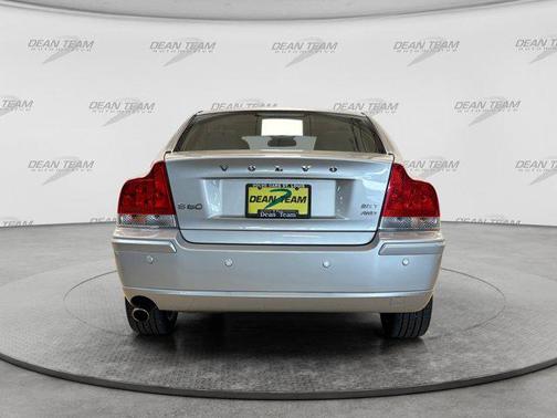 Silver Metallic 2009 Volvo S60 2.5T