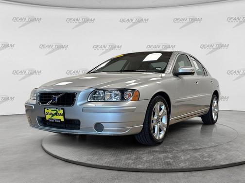 Silver Metallic 2009 Volvo S60 2.5T