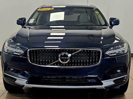 2024 Volvo V90 Cross Country B6 Ultimate