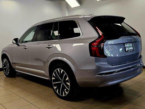 2026 Volvo XC90 B5 Plus 7-Seater