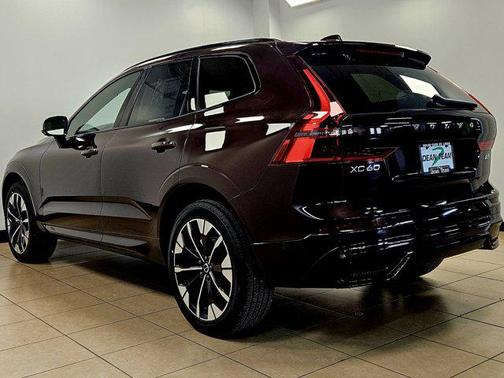2026 Volvo XC60 B5 Plus