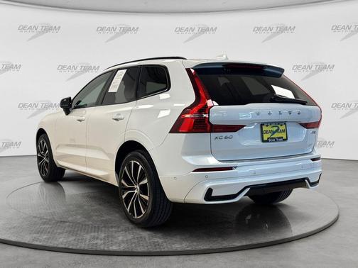 Crystal White Metallic 2024 Volvo XC60 B5 Plus Dark Theme