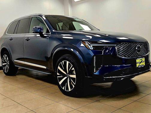 2026 Volvo XC90 B5 Core