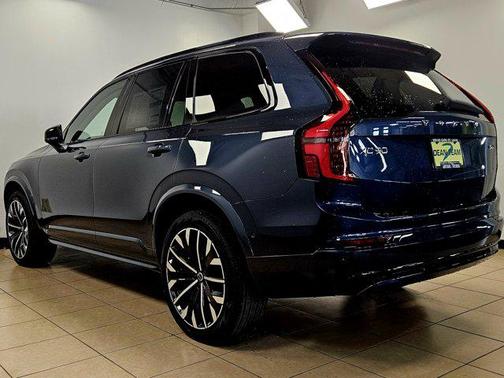 2026 Volvo XC90 Ultra Dark Theme, B6 AWD Gas (mild hybrid), Gasoline, 7 Seats