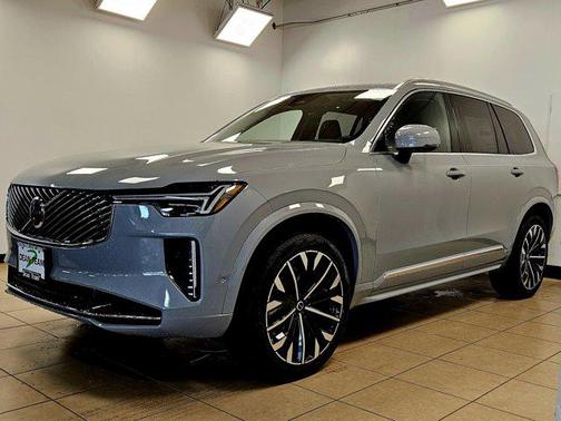 2026 Volvo XC90 B6 Plus 7-Seater