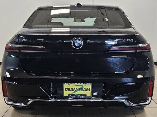 2024 BMW 740 i xDrive