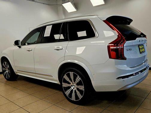 2022 Volvo XC90 T6 Inscription