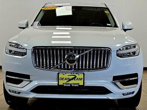 2022 Volvo XC90 T6 Inscription