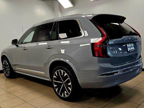 2026 Volvo XC90 B6 Plus 7-Seater