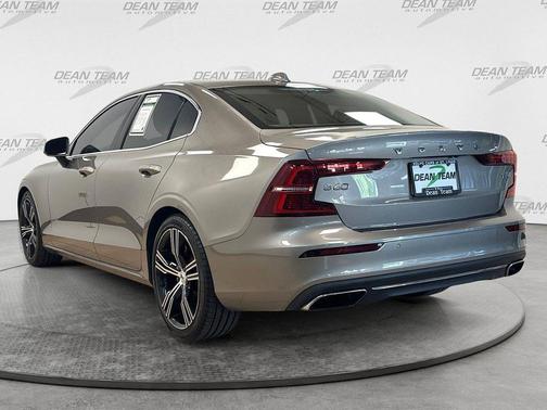 Pine Grey Metallic 2019 Volvo S60 T5