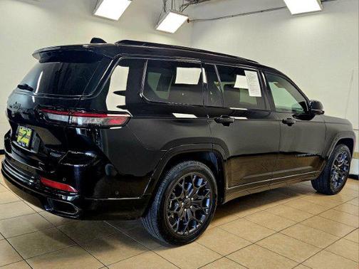 2023 Jeep Grand Cherokee L Summit Reserve