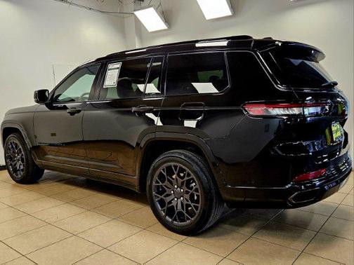 2023 Jeep Grand Cherokee L Summit Reserve
