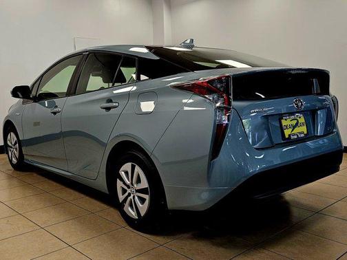 2018 Toyota Prius Two Eco