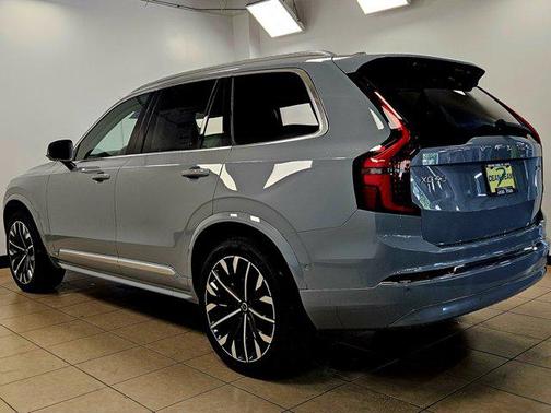 2026 Volvo XC90 B6 Plus 6-Seater
