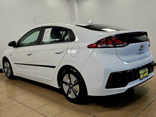 2017 Hyundai IONIQ Hybrid Blue