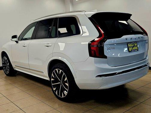 2026 Volvo XC90 B6 Plus 7-Seater