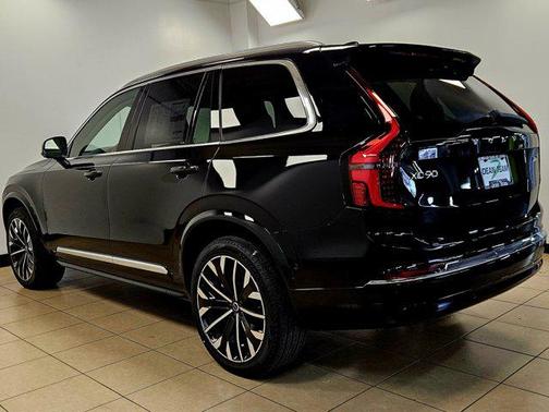 2026 Volvo XC90 B6 Plus 6-Seater