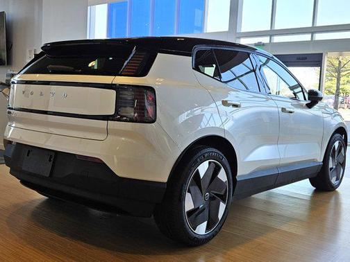 2026 Volvo EX30 Plus Twin Motor Performance, Fully electric