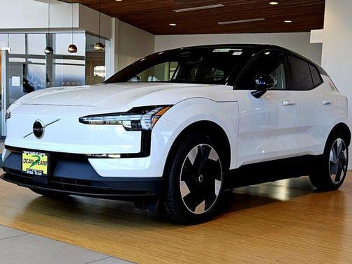 2026 Volvo EX30 Plus Twin Motor Performance, Fully electric