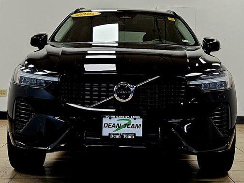 2025 Volvo XC60 Plug-In Hybrid Ultra, T8 AWD Electric/Gasoline, Dark