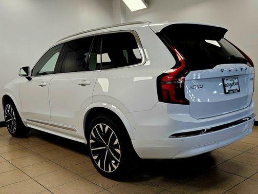 2026 Volvo XC90 B6 Ultra 7-Seater