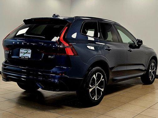 2026 Volvo XC60 B5 Core