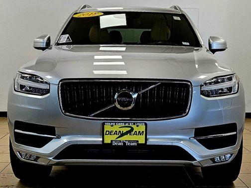 2018 Volvo XC90 T6 Momentum