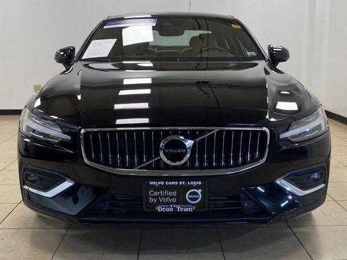 Photo 5 of 50 of 2019 Volvo S60 T6 Inscription