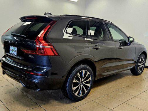 2025 Volvo XC60 B5 Core