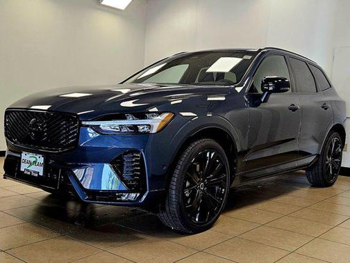 2026 Volvo XC60 B5 Ultra Black Edition