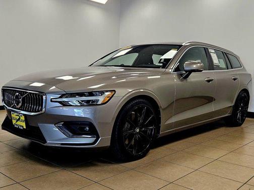 2019 Volvo V60 T6 Inscription