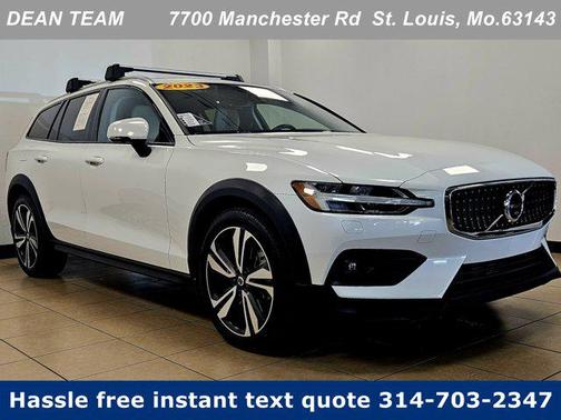 2023 Volvo V60 Cross Country B5 Plus