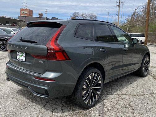 Forest Lake 2026 Volvo XC60 B5 Ultra